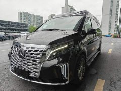 Mercedes-Benz Vito 2023 2.0T Business Edition 7 seats - фото 1