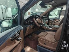 Mercedes-Benz Vito 2023 2.0T Business Edition 7 seats - фото 11