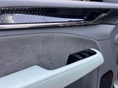 Zeekr 009 seven-seat aisle version four-wheel drive 108kWh - фото 8