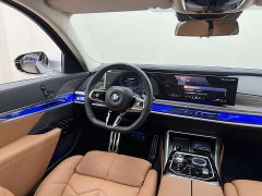 BMW 7 Series 2023 740Li M Sport Package - фото 17