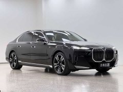 BMW 7 Series 2023 740Li M Sport Package - фото 3
