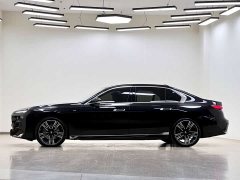 BMW 7 Series 2023 740Li M Sport Package - фото 4