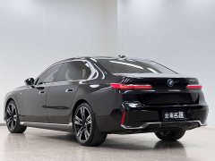 BMW 7 Series 2023 740Li M Sport Package - фото 5