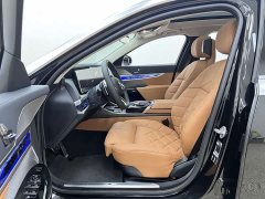 BMW 7 Series 2023 740Li M Sport Package - фото 8