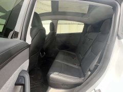 Tesla Model Y rear-wheel drive version - фото 6