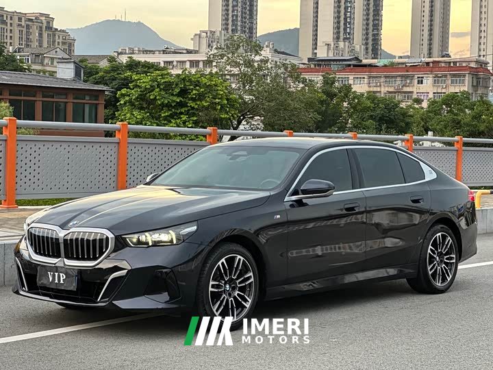 BMW 5 Series 525Li M Sports Package - автомобиль из Китая