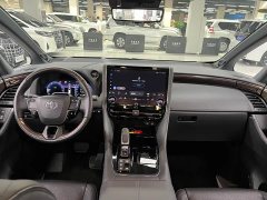 Toyota Alphard 2024 2.5L Hybrid Executive Lounge - фото 18