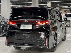 Toyota Wilfa 2024 Crown Dual Engine 2.5L Supreme Executive Edition - фото 4