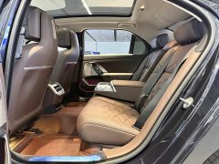 BMW 7 Series 2023 735Li Luxury Line - фото 12