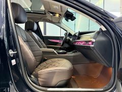 BMW 7 Series 2023 735Li Luxury Line - фото 8