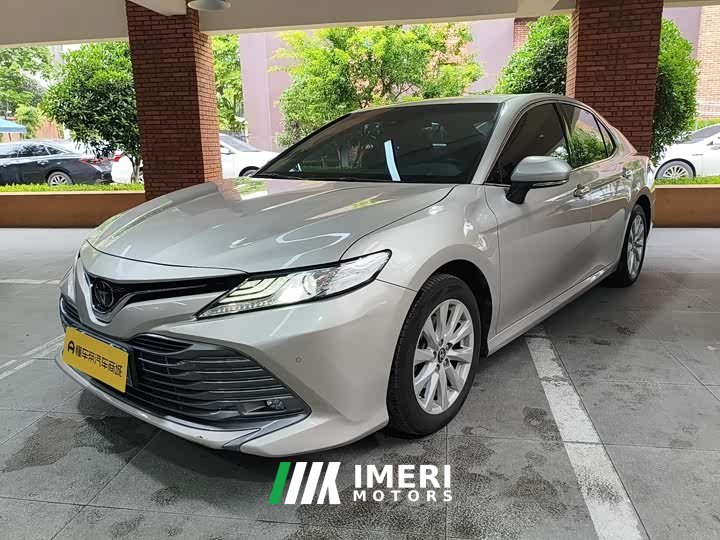 Toyota Camry 2019 2.0G Deluxe Edition National VI - автомобиль из Китая