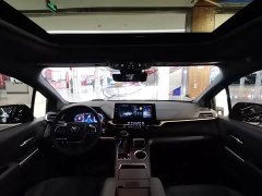 Toyota Granvia 2024 2.5L Hybrid Premium PLUS AWD - фото 12