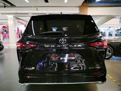 Toyota Granvia 2024 2.5L Hybrid Premium PLUS AWD - фото 4