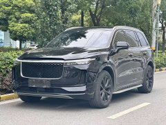 Li Auto Ideal ONE 2020 extended range 6-seater version - фото 1
