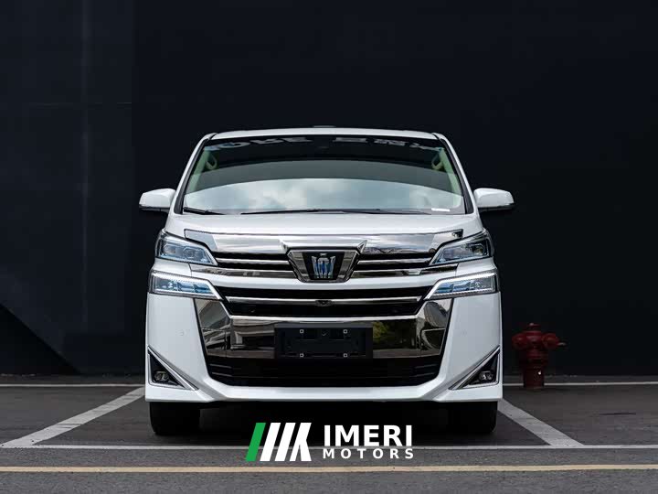 Toyota Wilfa 2021 Crown Dual Engine 2.5L HV Premium Edition - автомобиль из Китая