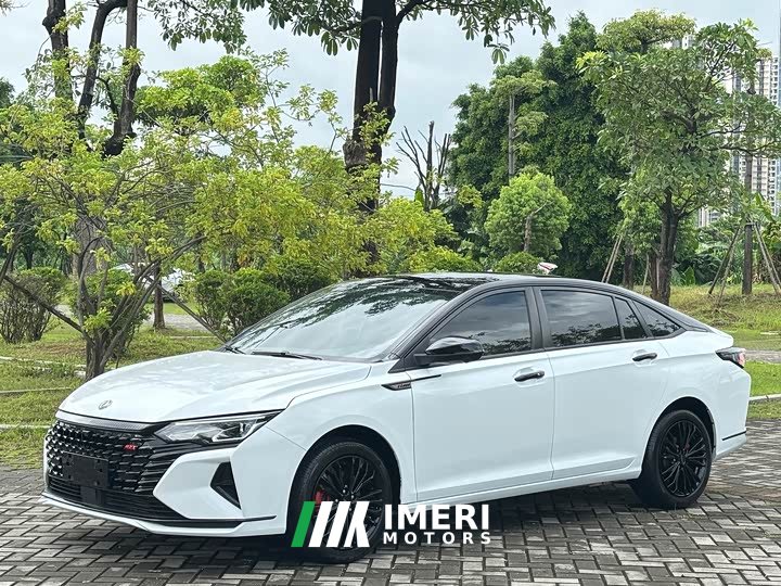 Dongfeng Yixuan MAX 1.5T super cool fashionable dad version - автомобиль из Китая