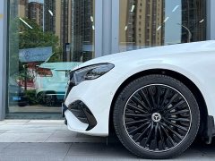 Mercedes-Benz E-Class (imported) E 300 luxury sports version - фото 3