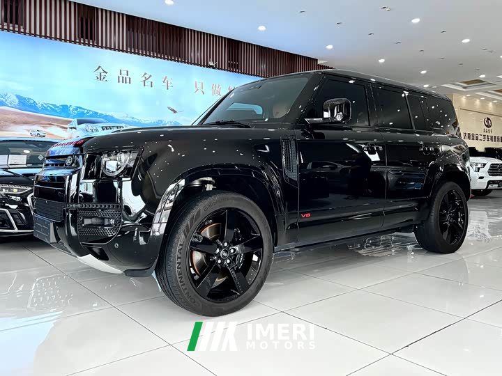 Land Rover Defender 110 5.0T V8 - автомобиль из Китая
