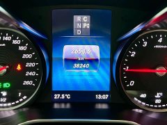 Mercedes-Benz V-Class 2021 V 260 L Long Wheelbase Premium Edition - фото 15