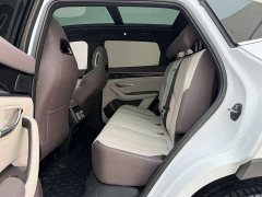 BYD Song PLUS New Energy 2025 DM-i 112KM Honor Type - фото 18