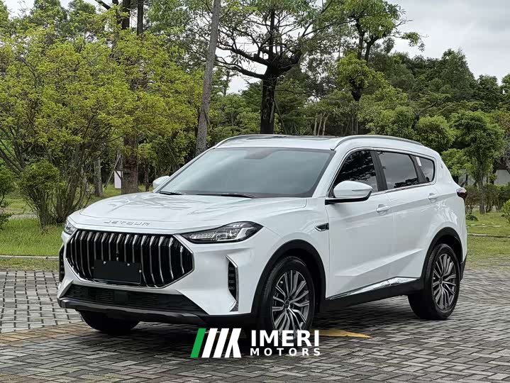 Jetour X70 PLUS 1.6T DCT powerhouse 5 seats - автомобиль из Китая