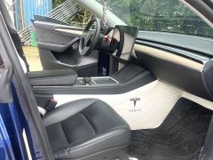 Tesla Model Y standard range rear-wheel drive version - фото 10