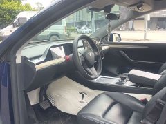 Tesla Model Y standard range rear-wheel drive version - фото 8