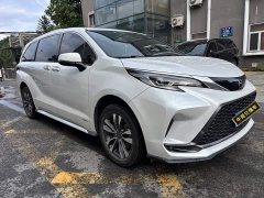 Toyota Grevia 2.5L Hybrid Luxury Edition - фото 2
