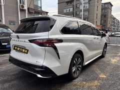 Toyota Grevia 2.5L Hybrid Luxury Edition - фото 4