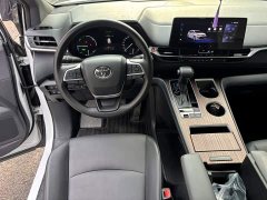 Toyota Grevia 2.5L Hybrid Luxury Edition - фото 7