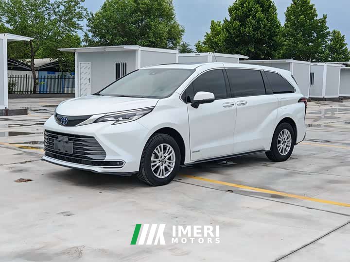 Toyota SIENNA 2021 2.5L Hybrid Premium Edition - автомобиль из Китая