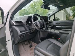 Toyota SIENNA 2021 2.5L Hybrid Premium Edition - фото 5