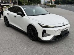 Changan UNI-V 1.5T exclusive - фото 3