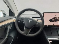 Tesla Model 3 2022 rear-wheel drive version - фото 11