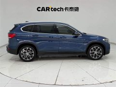 BMW X1 2021 facelift sDrive25Li leading - фото 12