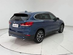 BMW X1 2021 facelift sDrive25Li leading - фото 8