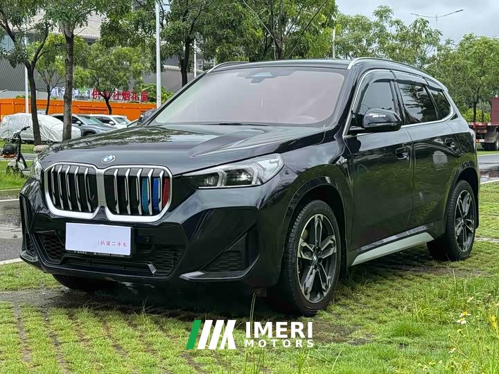 BMW X1 xDrive25Li M Sports Package - автомобиль из Китая