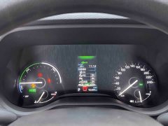 Toyota Granvia 2023 2.5L Hybrid Luxury - фото 6