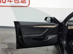Tesla Model 3 rear-wheel drive version - фото 8