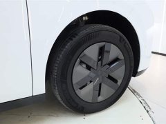 Li Auto Ideal MEGA Home Family Special Edition - фото 11