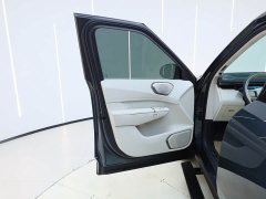 Lynk & Co 900 2.0T Ultra 6-seater - фото 12
