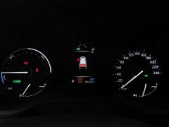 Toyota Granvia 2023 2.5L Hybrid Luxury - фото 11