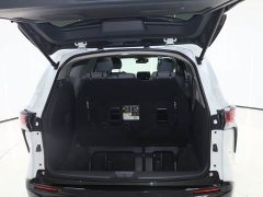 Toyota Granvia 2023 2.5L Hybrid Luxury - фото 14