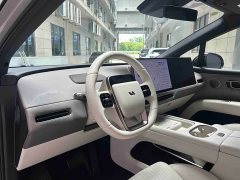 Li Auto Ideal i6 two-wheel drive standard version - фото 15