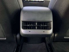 Tesla Model 3 rear-wheel drive version - фото 15