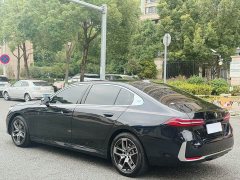 BMW 5 Series 530Li Leading Luxury Package - фото 5