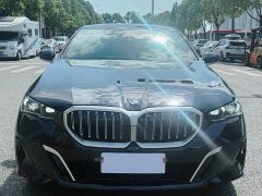 BMW 5 Series 2025 530Li Leading M Sports Package - фото 2