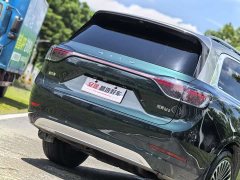AITO Wenjie M9 extended range Ultra version 52kWh 6-seater version - фото 6