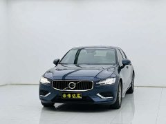 Volvo S60 B4 Zhiyuan Luxury Edition - фото 1
