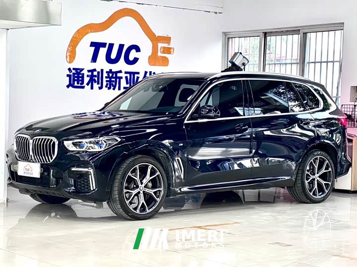 BMW X5 2022 facelift xDrive 40Li M sports package - автомобиль из Китая
